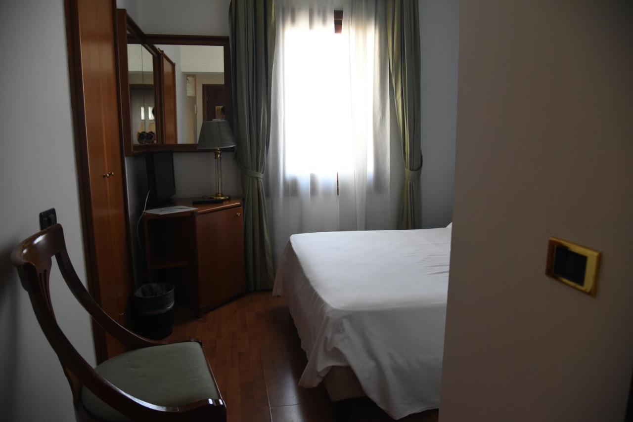 Hotel Duca D'Aosta Mogliano Veneto Esterno foto