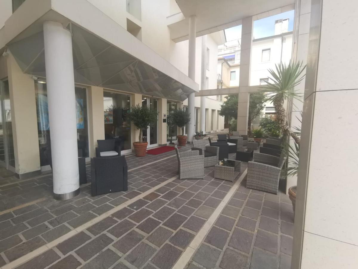 Hotel Duca D'Aosta Mogliano Veneto Esterno foto